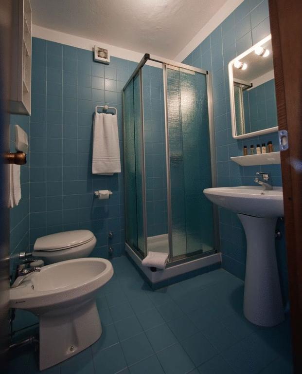 Hotel Ski Club I Cavalieri Rta Colle Colle Sestriere Kamer foto