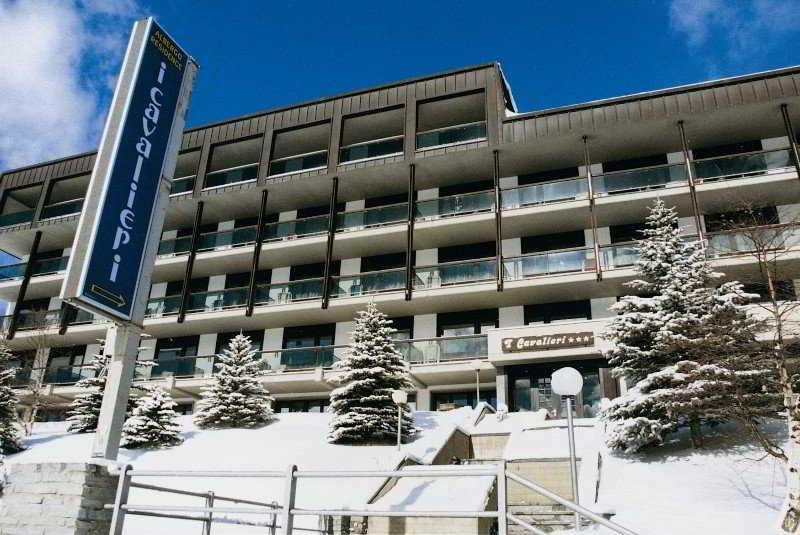 Hotel Ski Club I Cavalieri Rta Colle Colle Sestriere Buitenkant foto